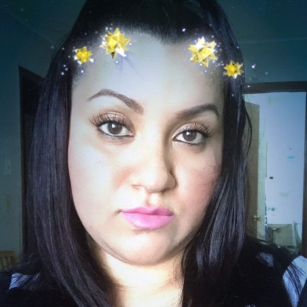 Meet your Posher, Dina